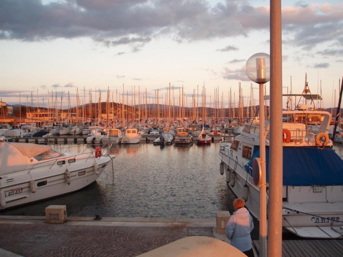 La Provence Authentique A 30 Minutes Des Plages Collobrières Buitenkant foto